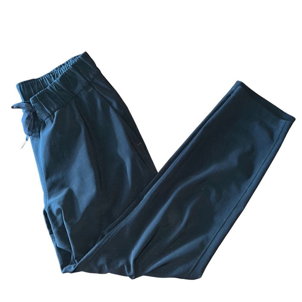 Lululemon 7/8 high rise tapered leg pants